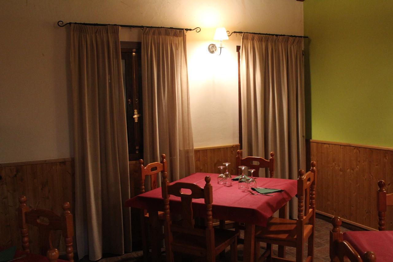 Hotel Rural Puerta De Monfrague Villarreal de San Carlos Ngoại thất bức ảnh