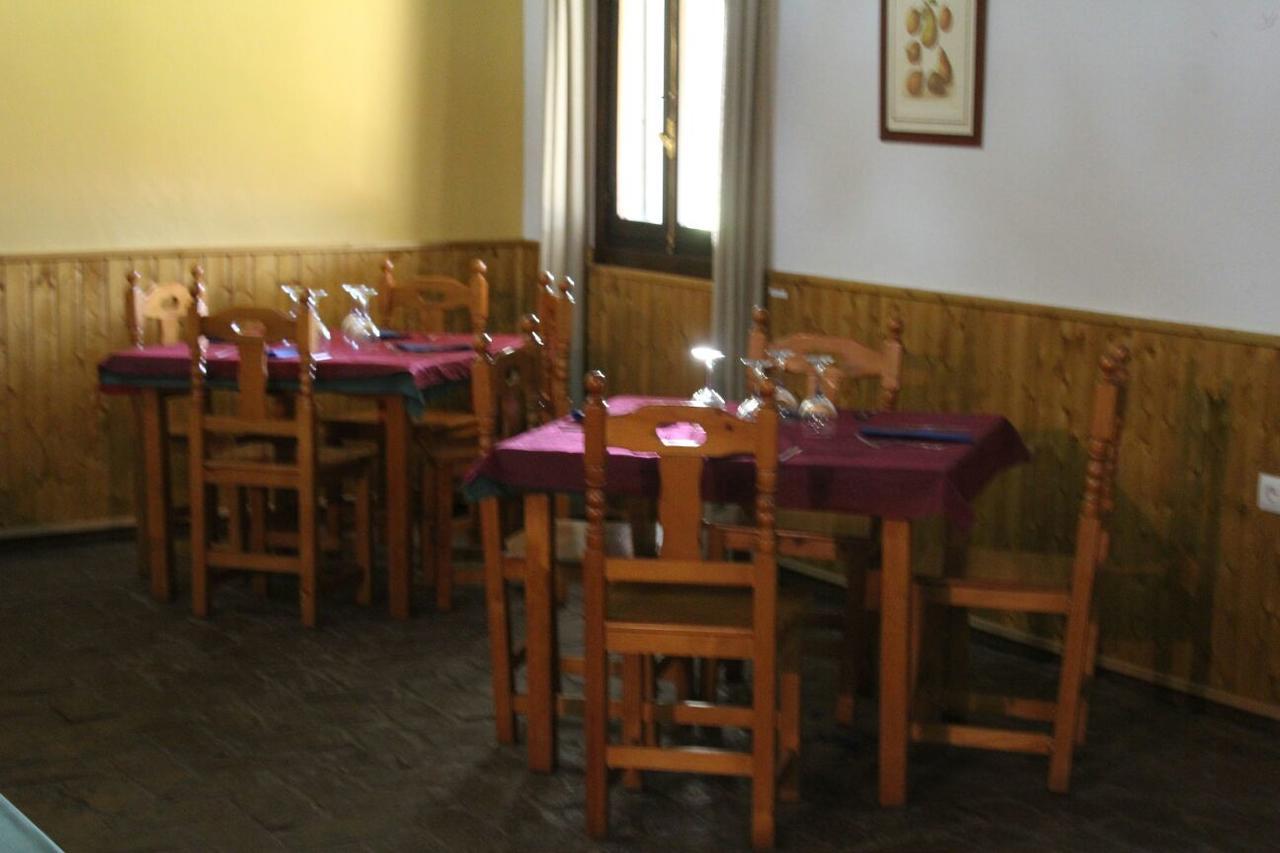 Hotel Rural Puerta De Monfrague Villarreal de San Carlos Ngoại thất bức ảnh